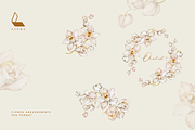 Bloom Poetry – 8 in 1 Luxury Floral, an Illustration by Karma (Thumbnail 19 of 66)