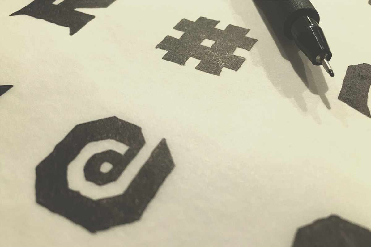 Old Elm Font preview 2