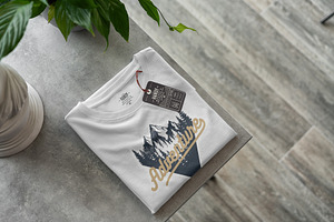 T-Shirt Shopping Mock-Up