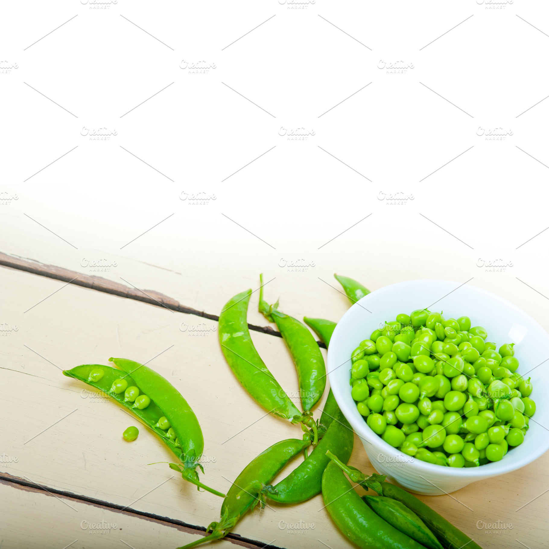 hearthy fresh green peas, a Photo by keko64