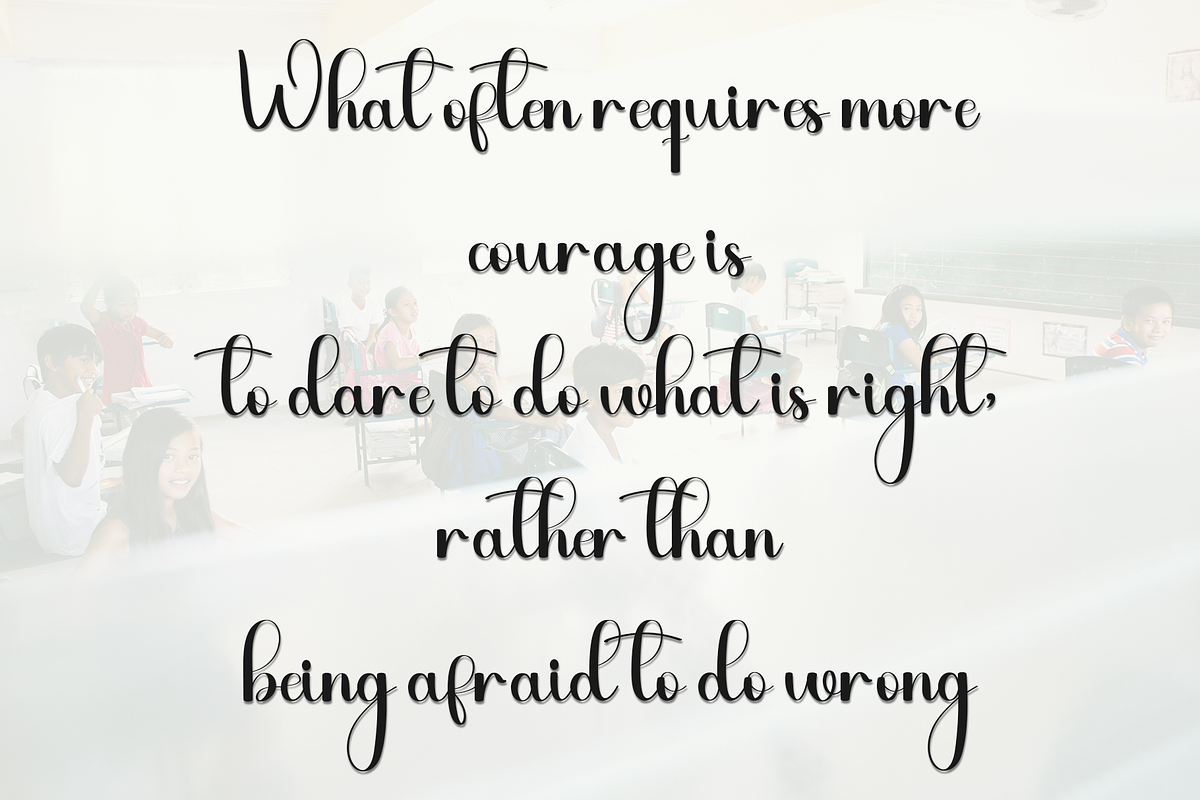 Loving, a Handwritten Font by InermediaSTUDIO (Photo 5 of 8)