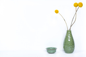 Spring composition with craspedia