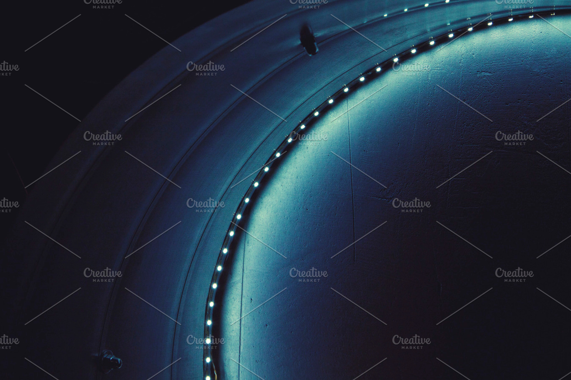 Glow Circle, a Photo by YiiXii
