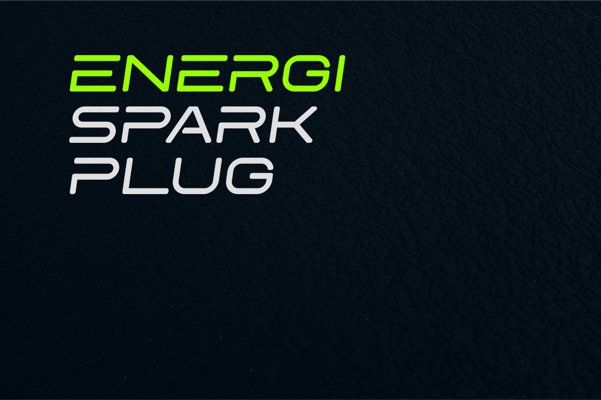 Sparkghose Font, a Sans Serif Font by brahamb_design (Photo 2 of 5)