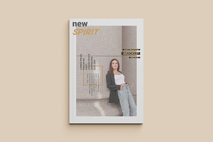 Magazine / Catalog Brochure Mockup 2