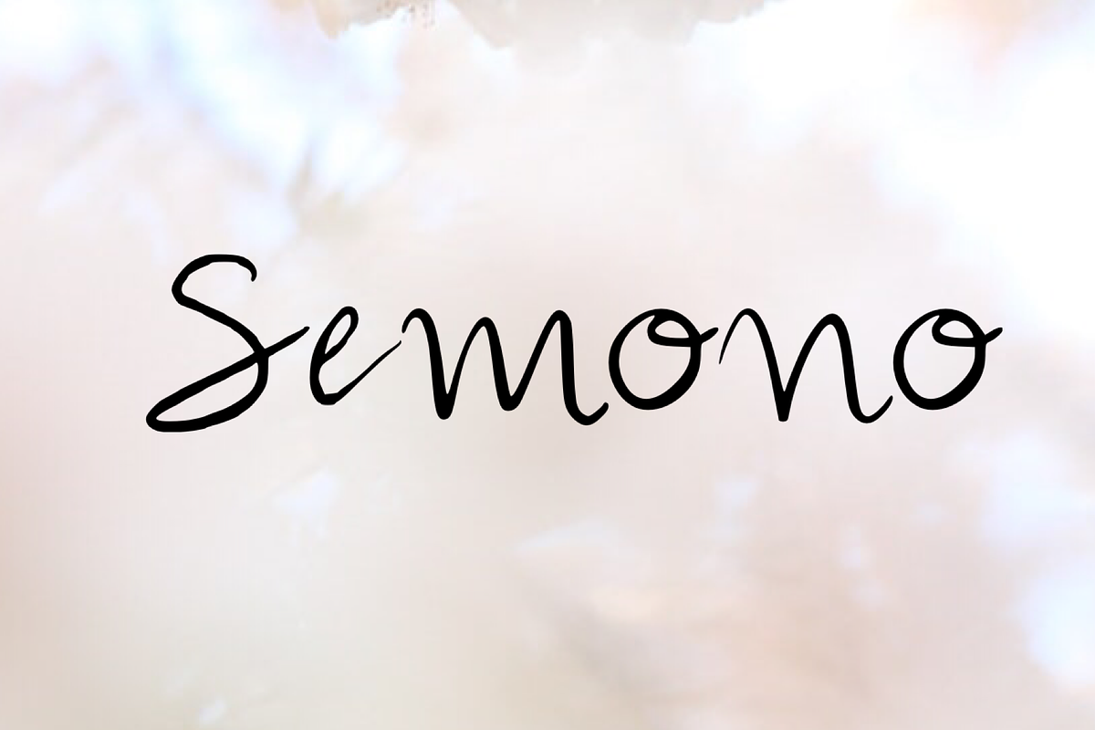 Semono Handwritten Script Font