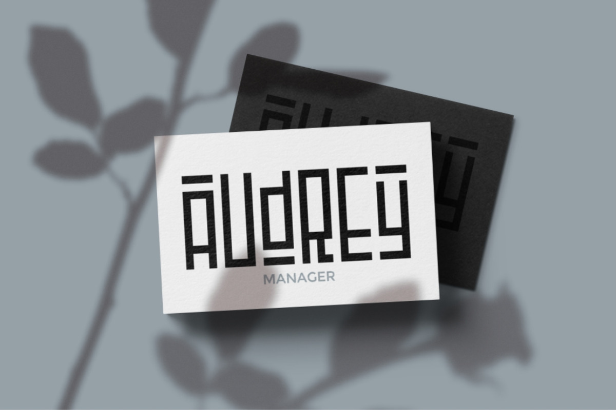 Playlines Typeface preview 6