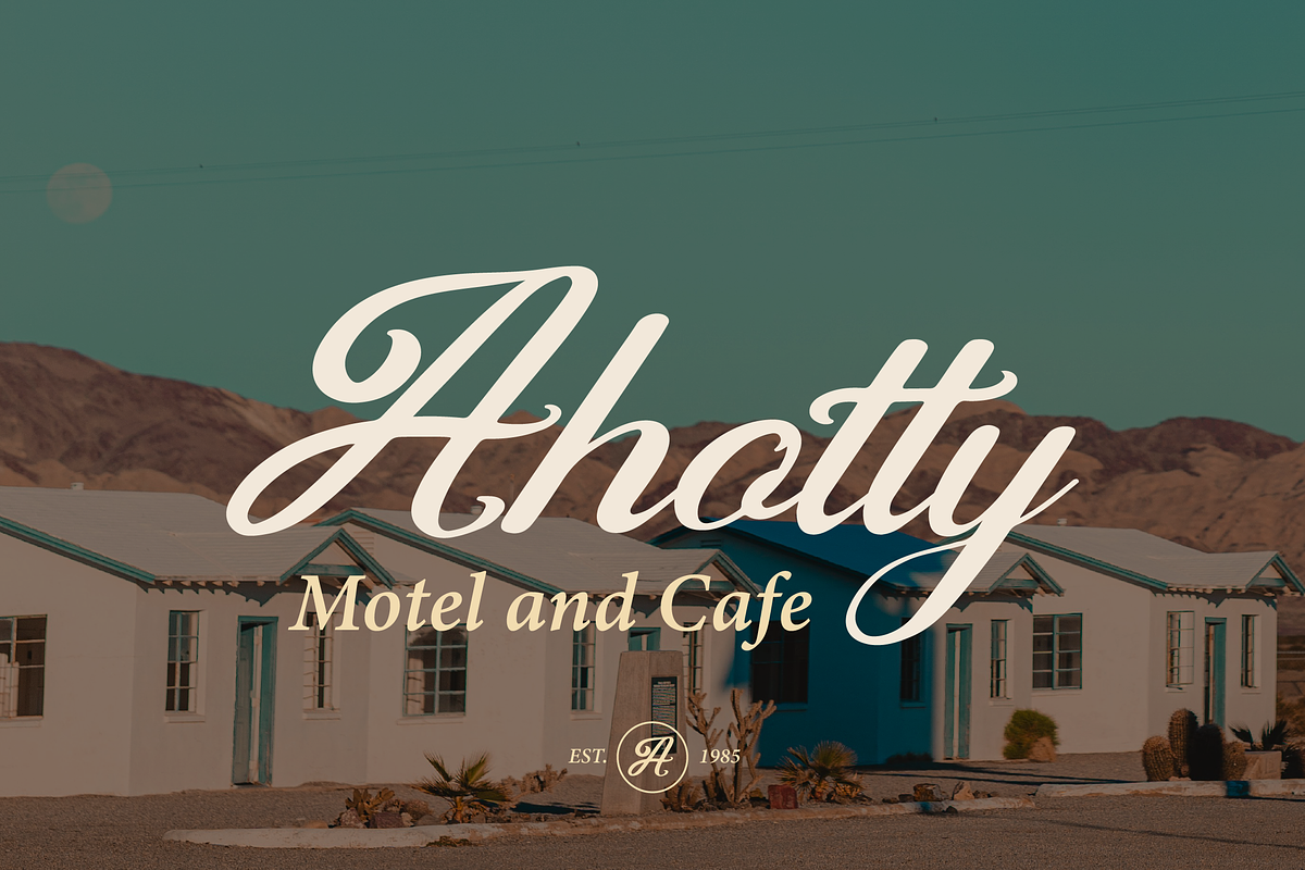 Famlyn Molteno | Handwritten Script, a Script Font by gracetype_studio (Photo 3 of 15)