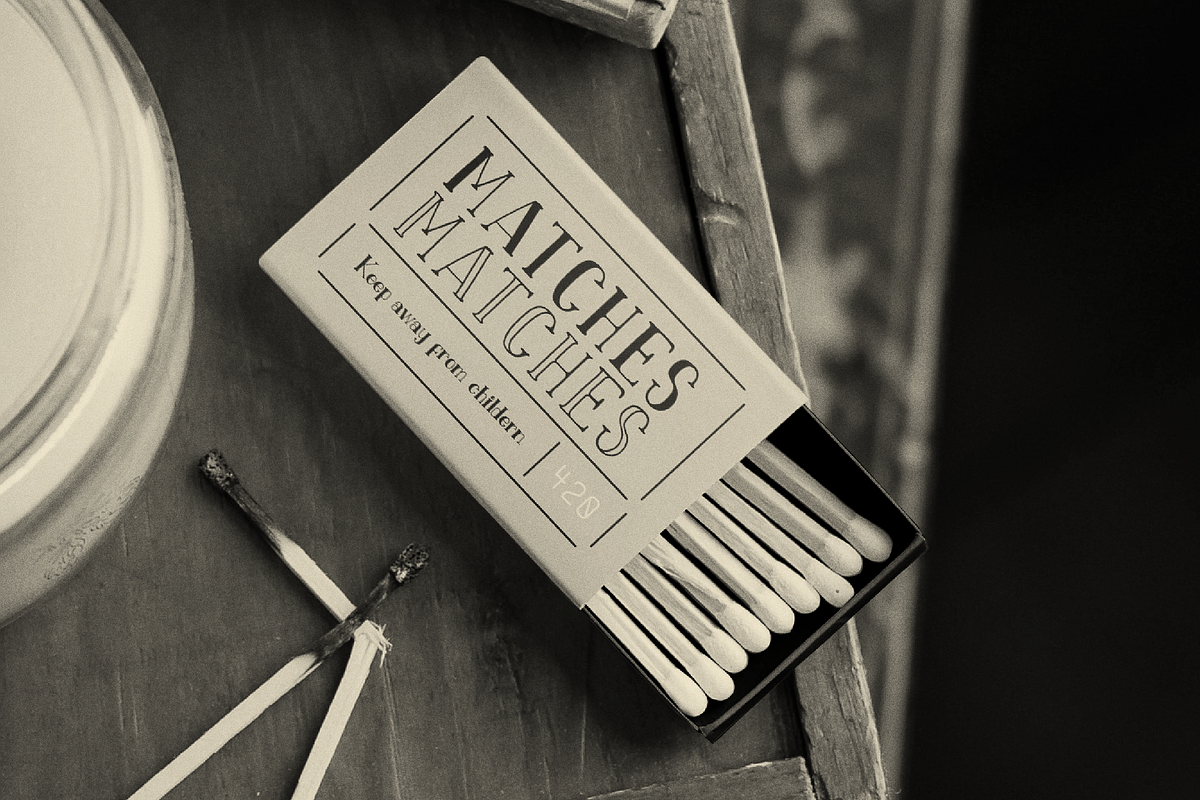 Fiore Dilona | Hand Drawn Vintage, a Font by Denustudios (Photo 12 of 15)