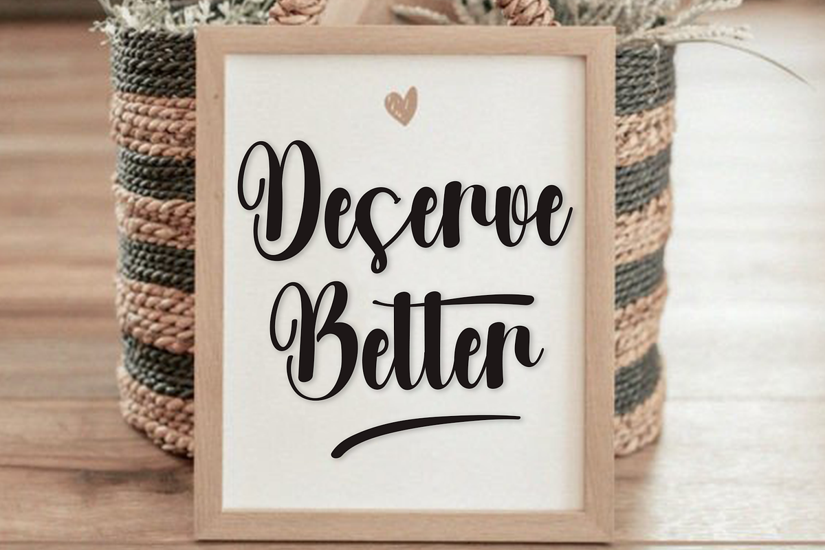 Bintage, a Handwritten Font by InermediaSTUDIO (Photo 2 of 4)