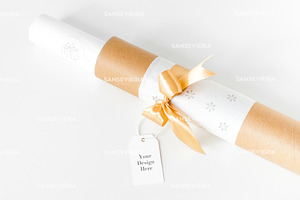 Gift tag mock up