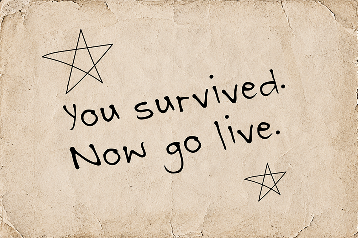 Sonia Hand - Human Handwritten Font, a Handwritten Font by Aurum Creative (Photo 6 of 6)