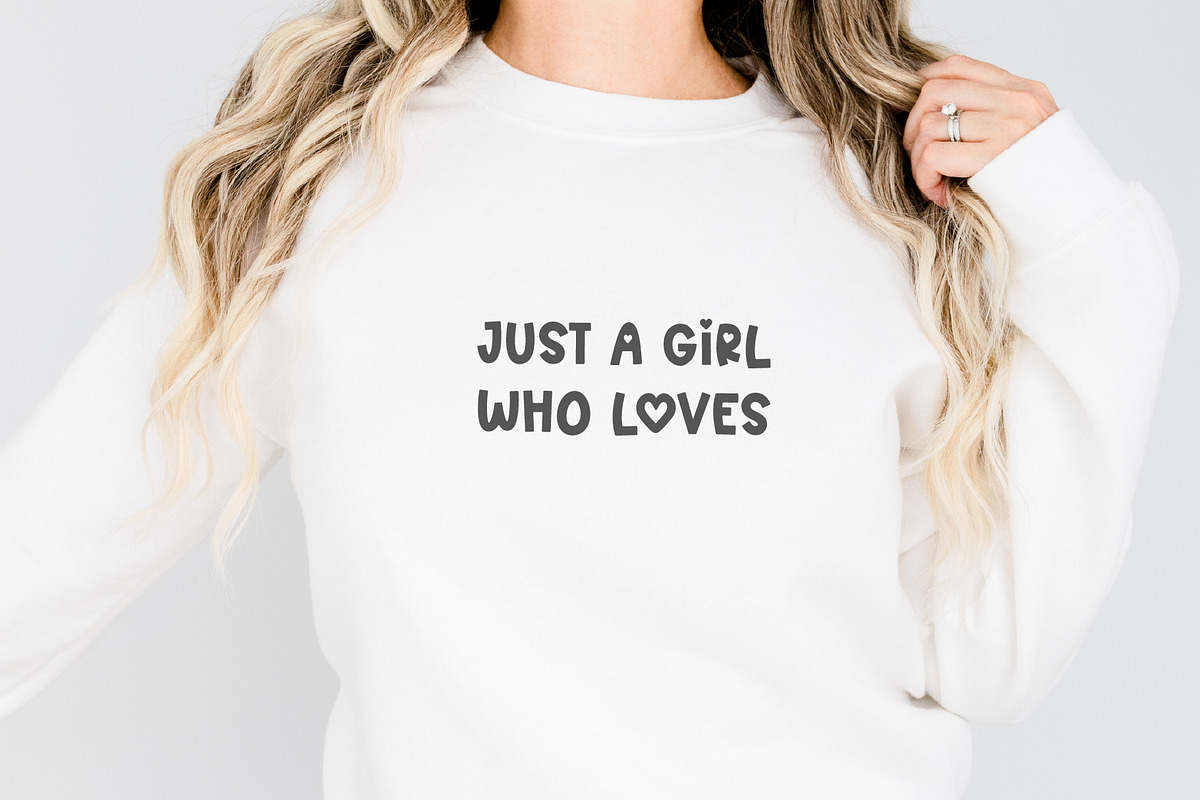 Pink Love - All Caps Heart Font, a Sans Serif Font by Kaya Fonts (Photo 7 of 20)
