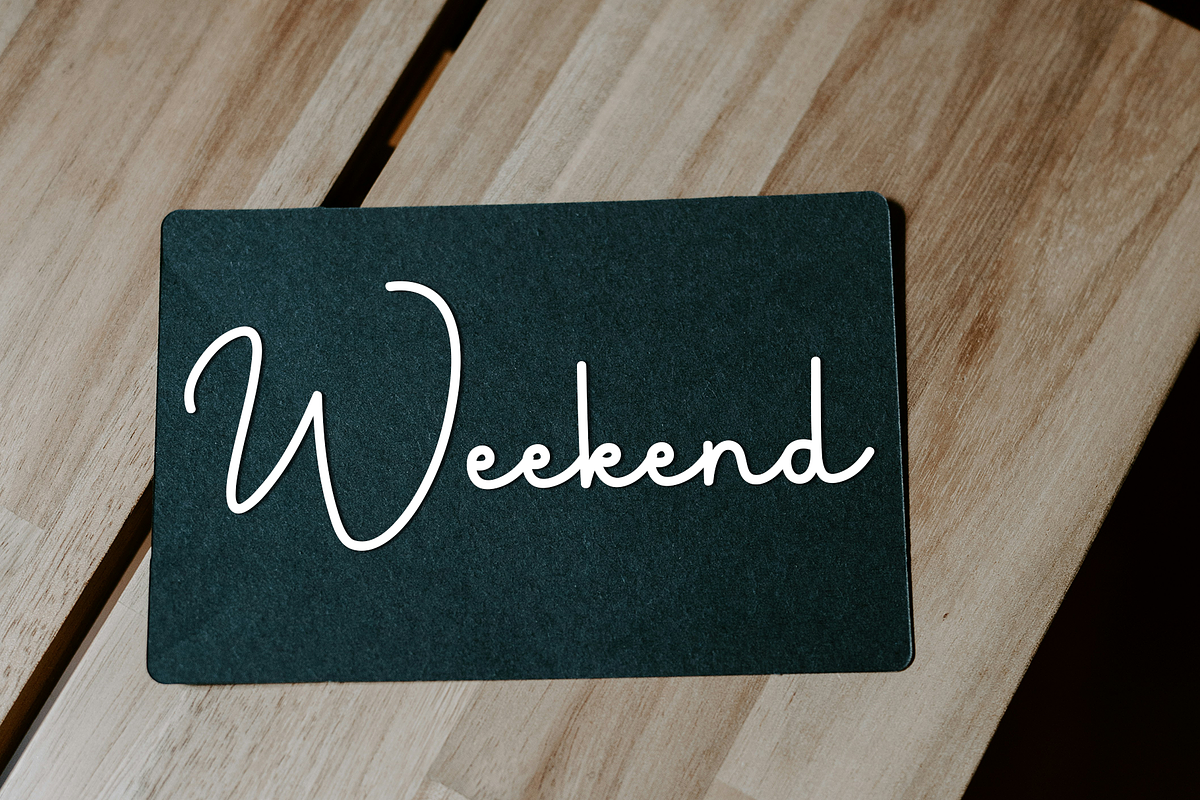 Blithely, a Handwritten Font by FreshTypeINK (Photo 5 of 8)