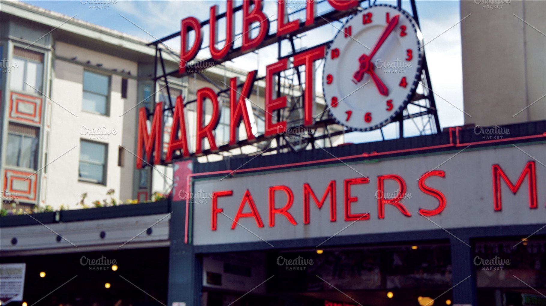 Pike Place Neon Blur