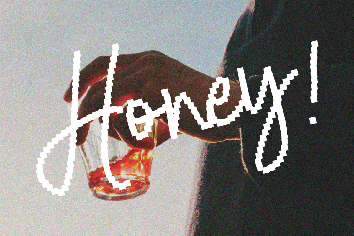 Hanzera – Unique Pixel Signature, a Handwritten Font by tebaltipislab (Photo 11 of 11)