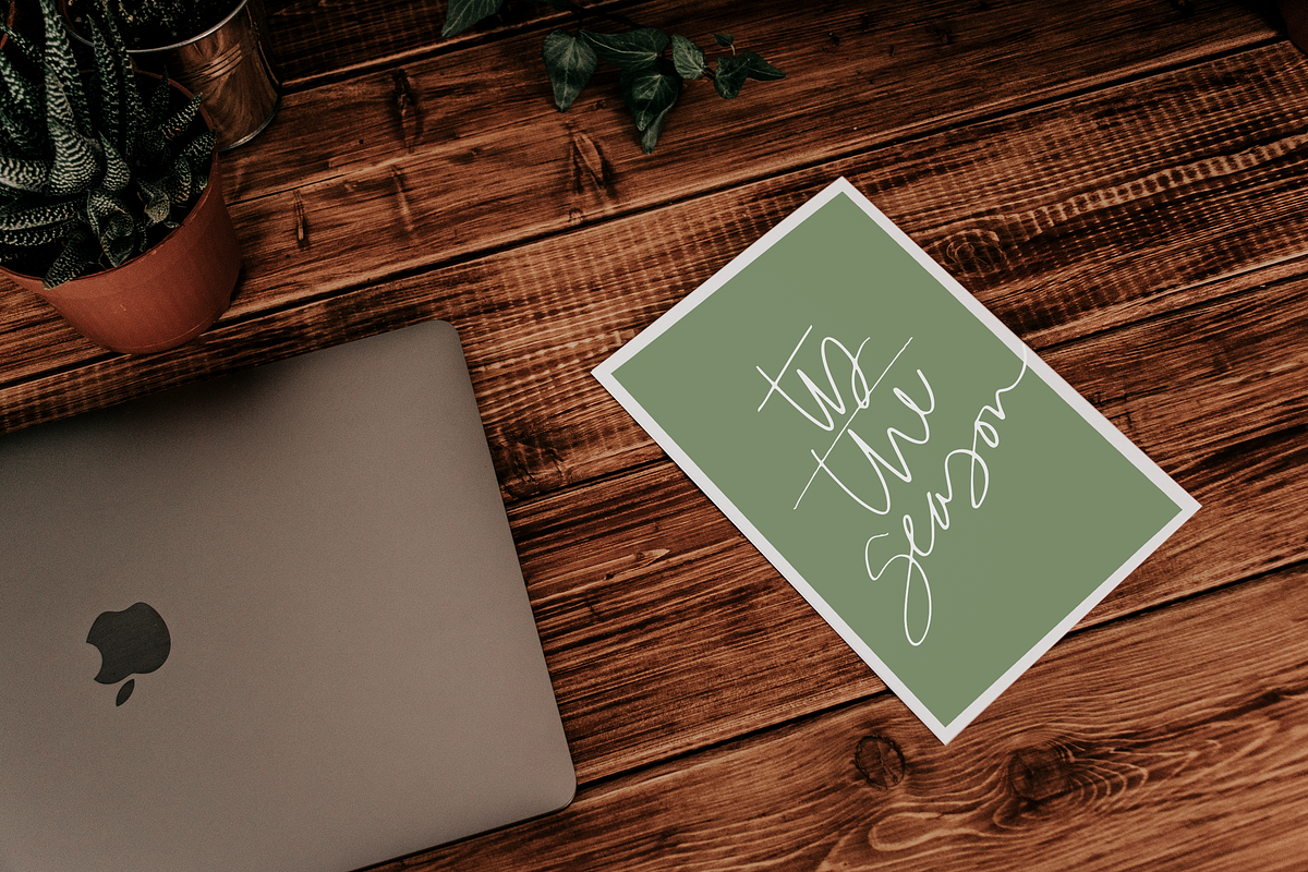 Christmas Phrases - Overlays Font preview 6