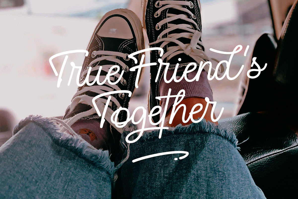 Cotieleny, a Handwritten Font by MERCURIAL (Photo 11 of 12)