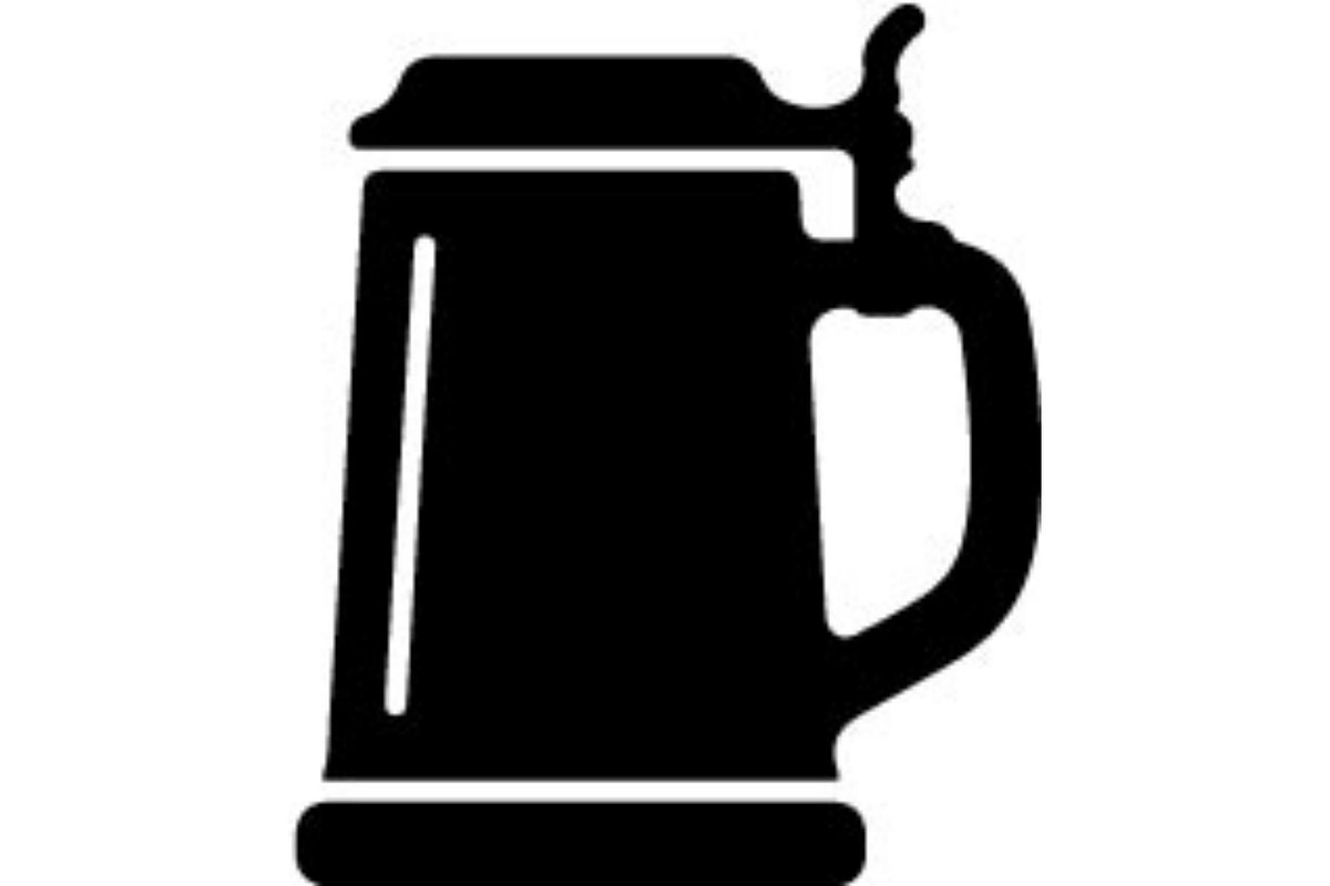 Beer Stein & Pretzel SVG Bundle, an Object Graphic by Gfx_Store (Photo 12 of 16)