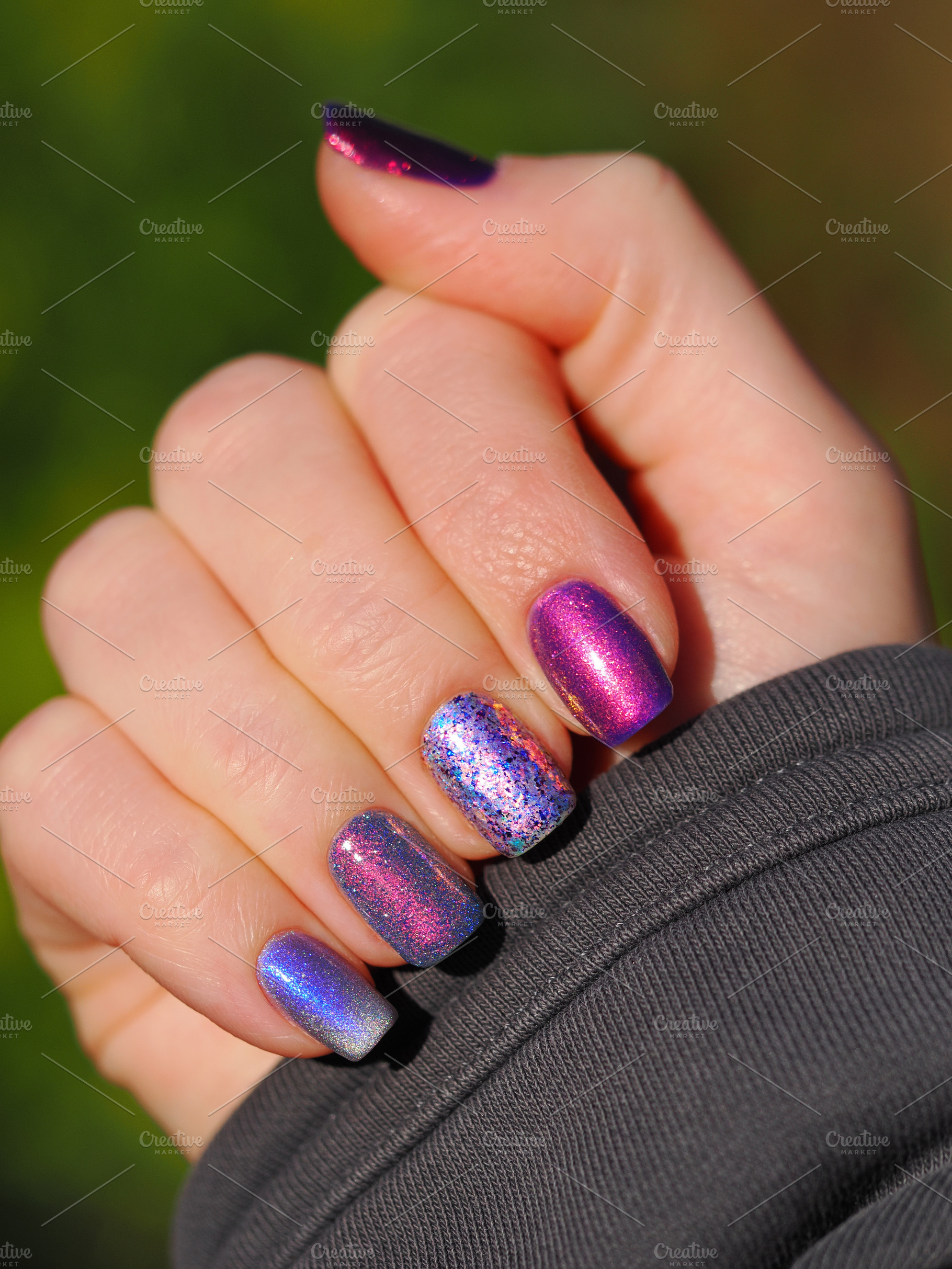 Purple skittle nails, manicure, a Photo by Fascinadora
