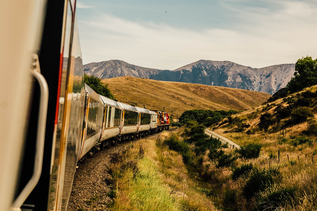 Bundle 150+ Lightroom Presets, a Preset Add-On by Daily Studio (Photo 5 of 10)