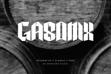 Gasonic - Decorative Font