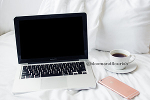 LIfestyle Laptop Phone