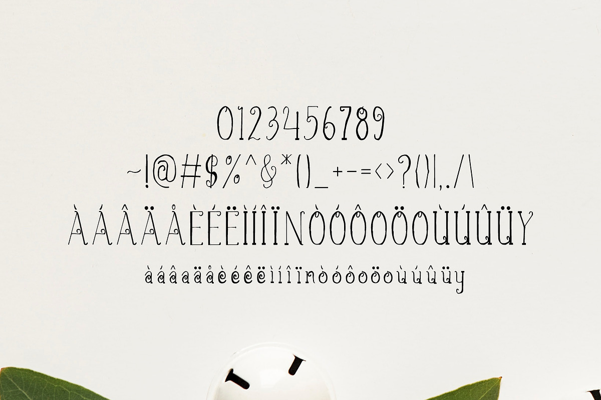 Christmas Script Font preview 3