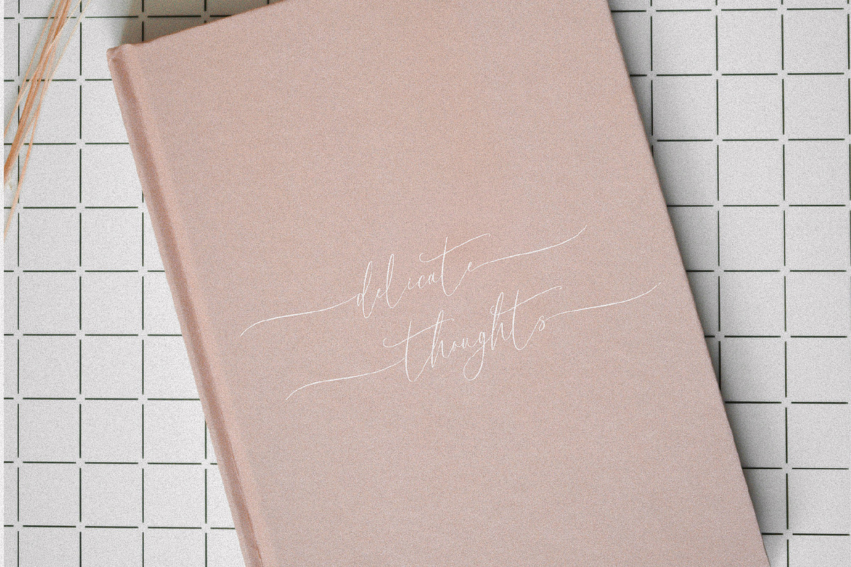 Darling Script, a Font by Prestige Artsy Studio (Photo 7 of 9)