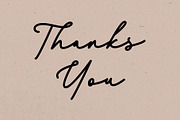 White Magnolia Handwritten Font, a Handwritten Font by RantautypeStudio (Thumbnail 15 of 15)