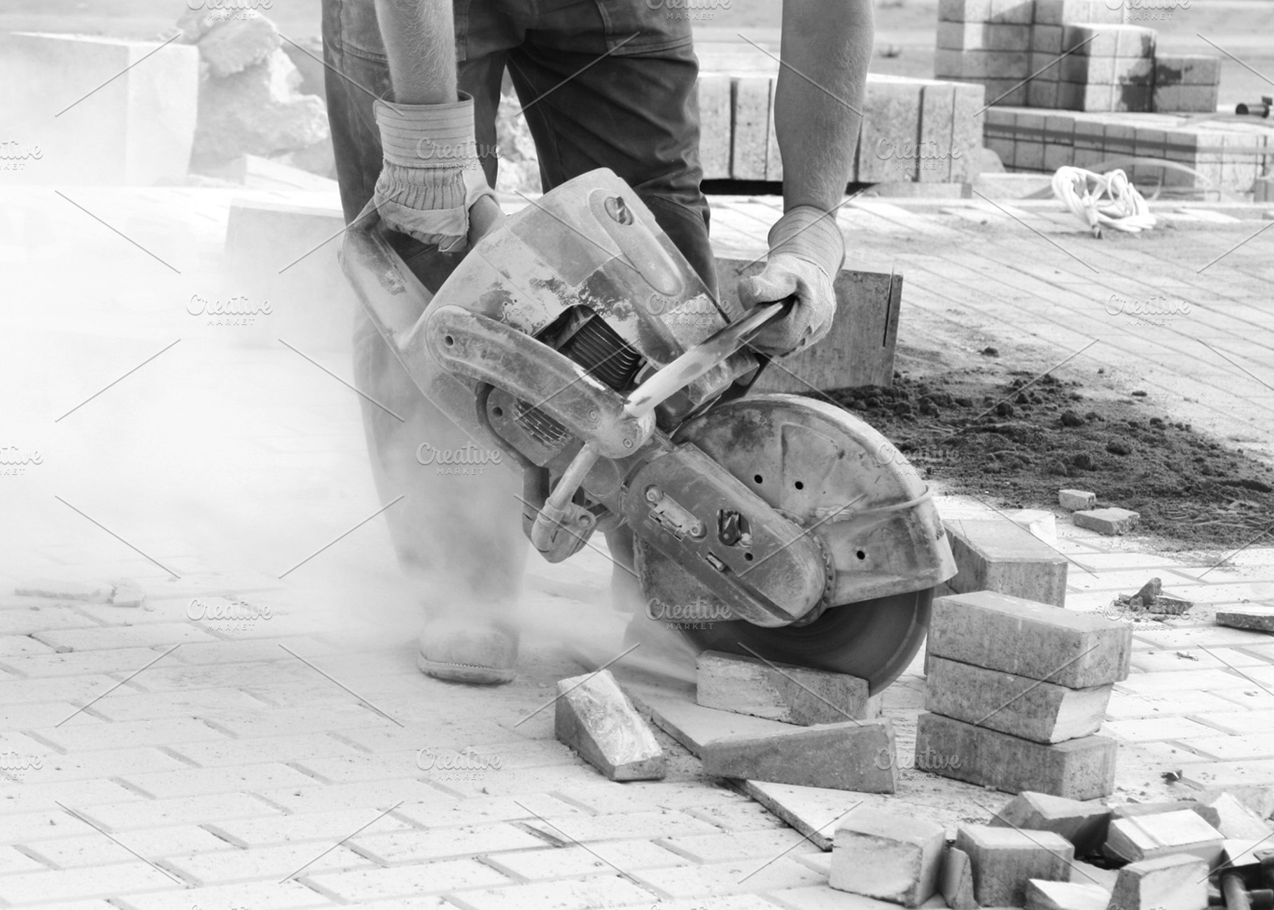 Cutting concrete, an Industrial Photo by BOOCYS