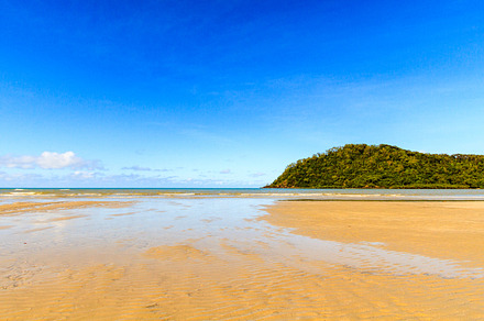 Blue Waves At Salt Beach preview 5