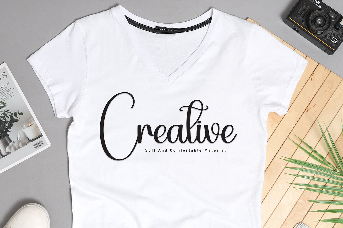 Valentine | Script Font, a Handwritten Font by Scratchones (Photo 3 of 9)