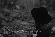 Bottle, a Script Font by Deniz86 (Thumbnail 7 of 7)