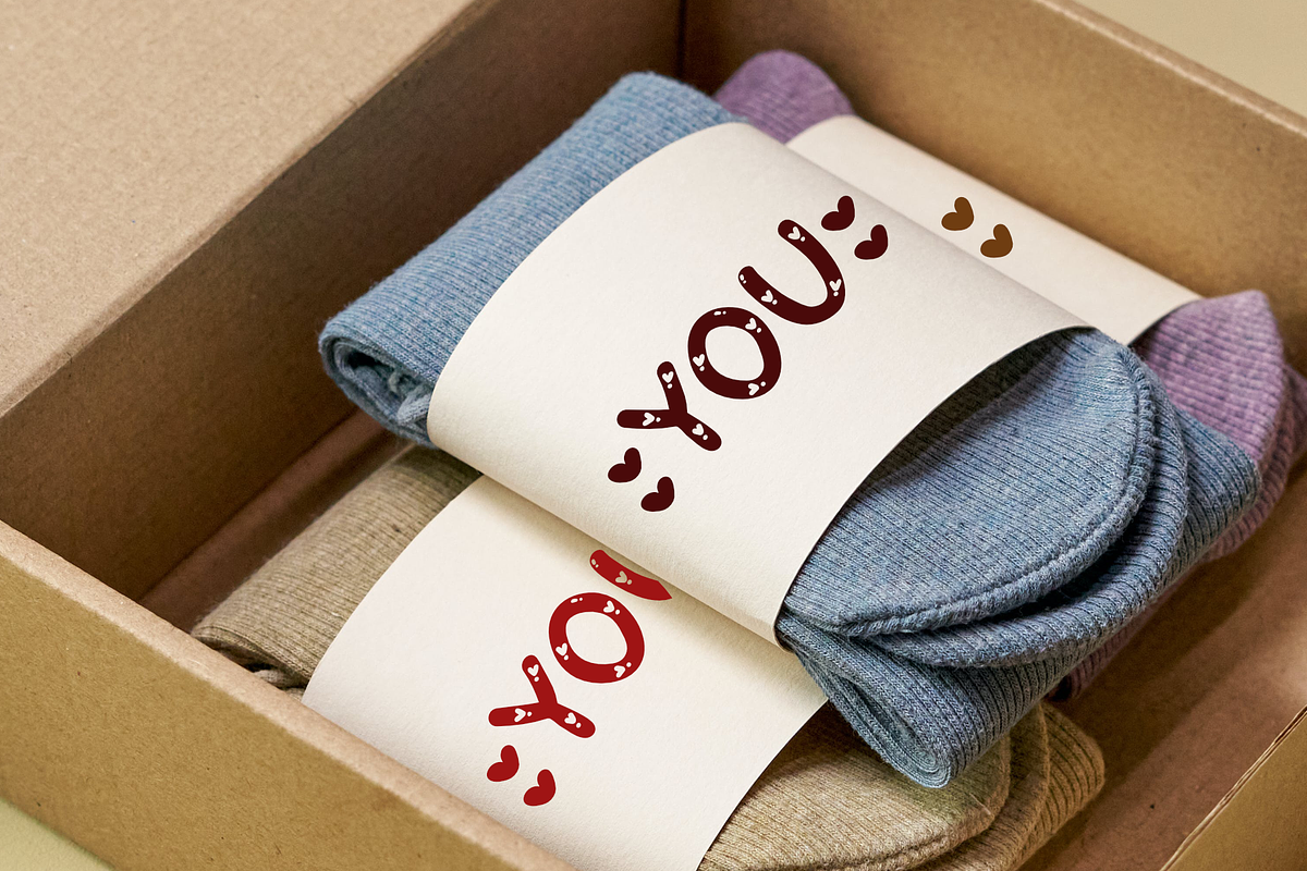 Cute love font, a Handwritten Font by JJuta (Photo 5 of 6)