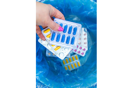 Throw away the tablets in the trash, a Health & Medical Photo by yanadjana
