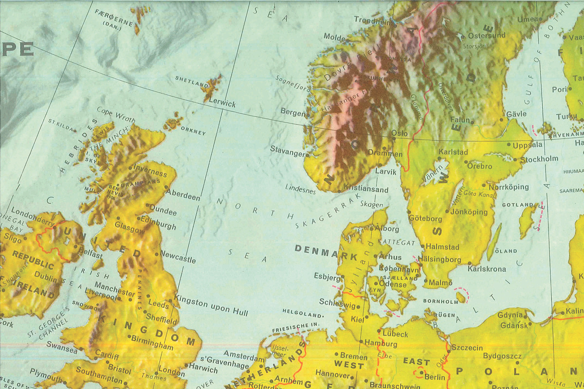 Vintage map patterns, 'Old world' preview 2