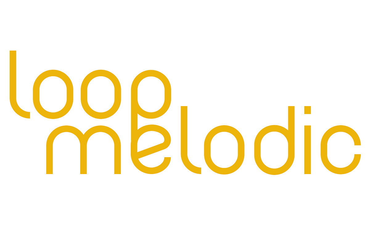 Molandic, a Font by Aarley Kaiven (Photo 2 of 7)