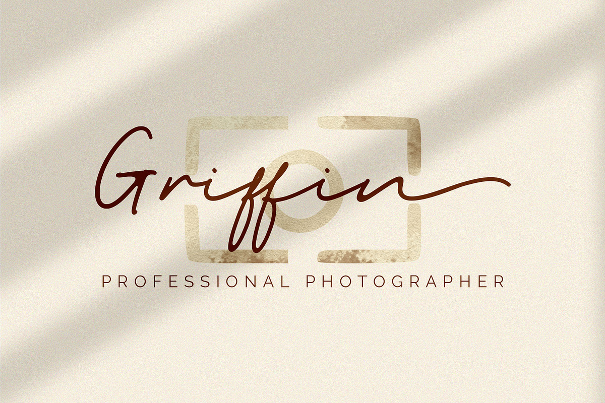 Wardah, a Script Font by Omotu Studio (Photo 4 of 12)