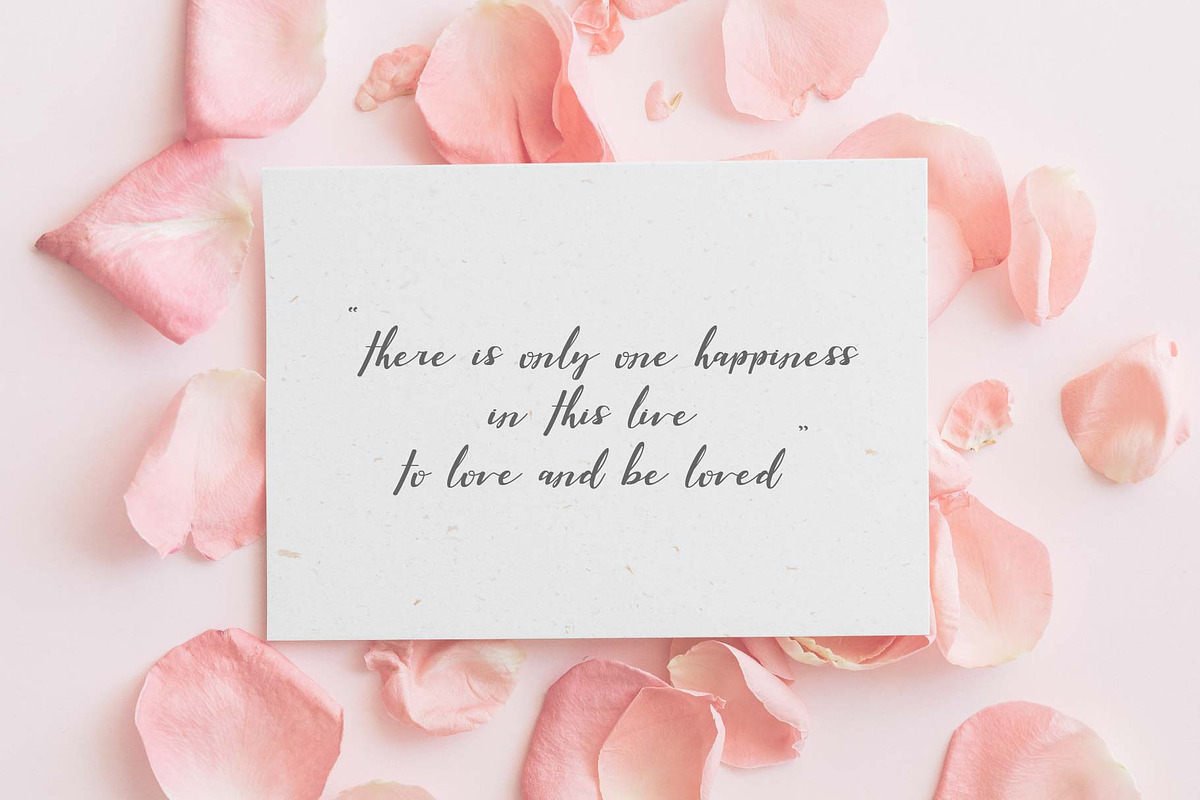 Little Fellie, a Handwritten Font by Dhwstd (Photo 3 of 6)