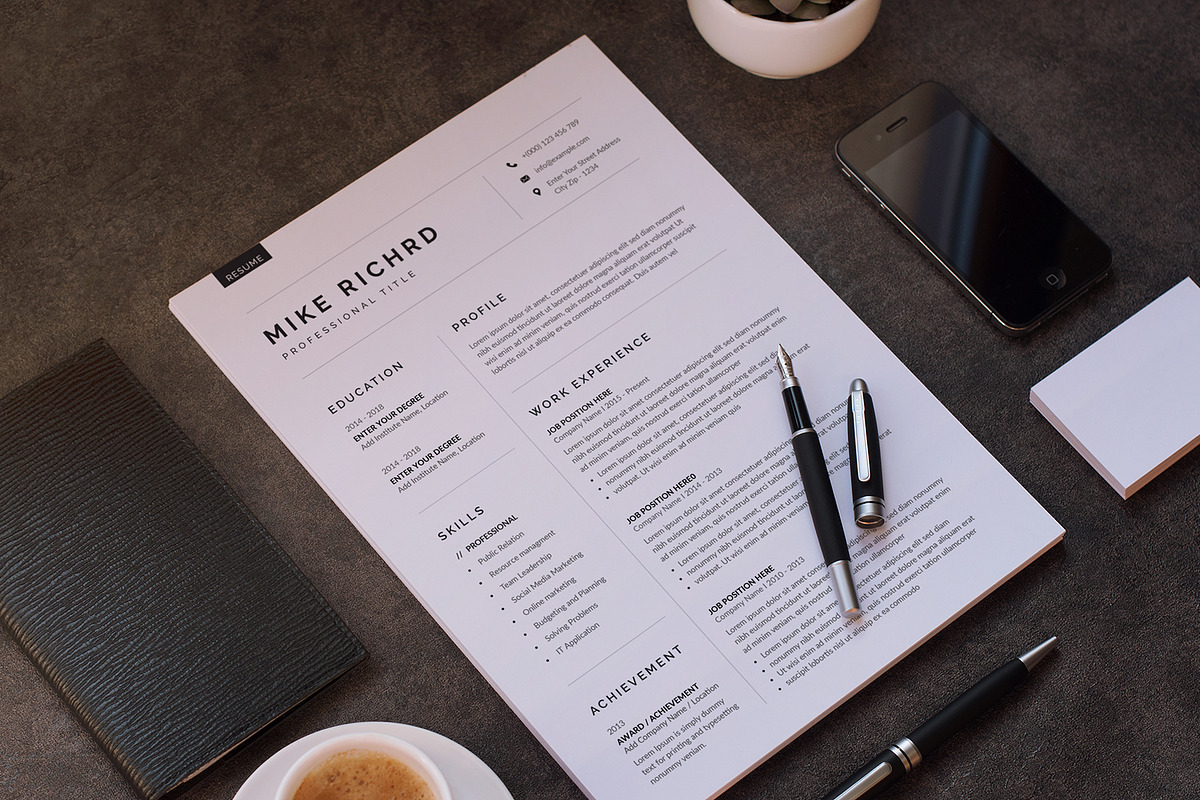 Clean Resume CV, a Resume Template by Aspect_Studio (Photo 4 of 6)