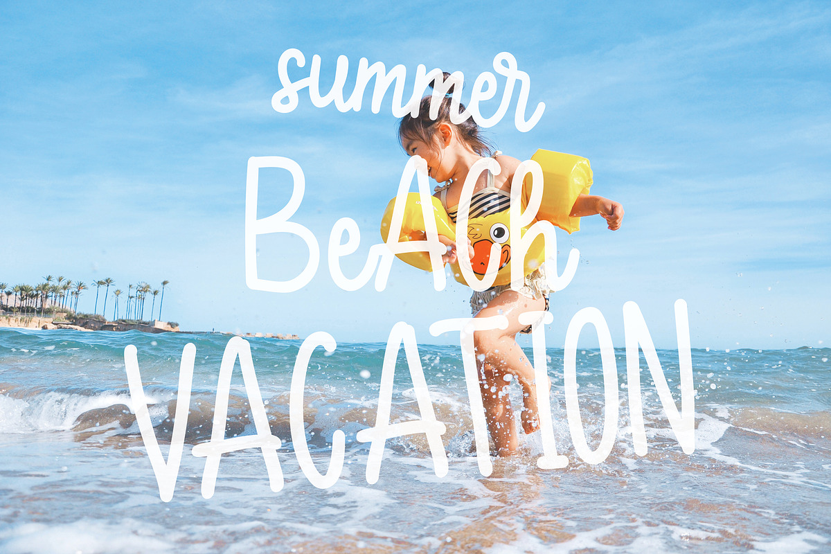 Sellyro, a Script Font by Indotitas (Photo 3 of 6)