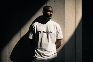 T-Shirt Mockup DV-AP002