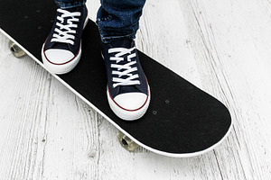 Skateboard Mockup 31