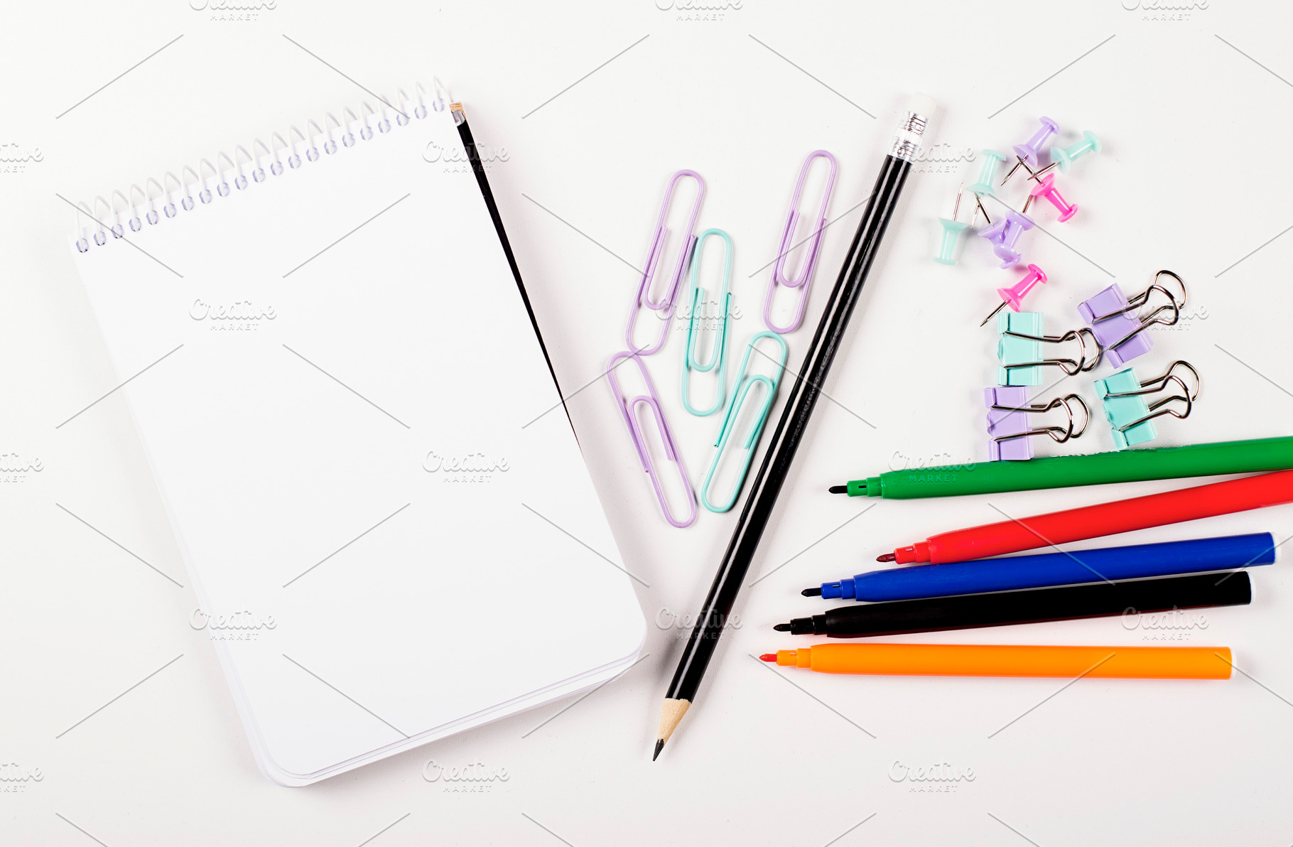 Crayons and stationery back to school concept mockup featuring school, back, a School & Education Photo by José Luis Agudo