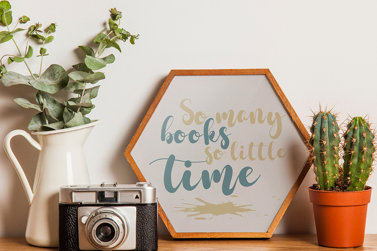 Mailitta, a Script Font by MissinkLab Studio (Photo 6 of 8)