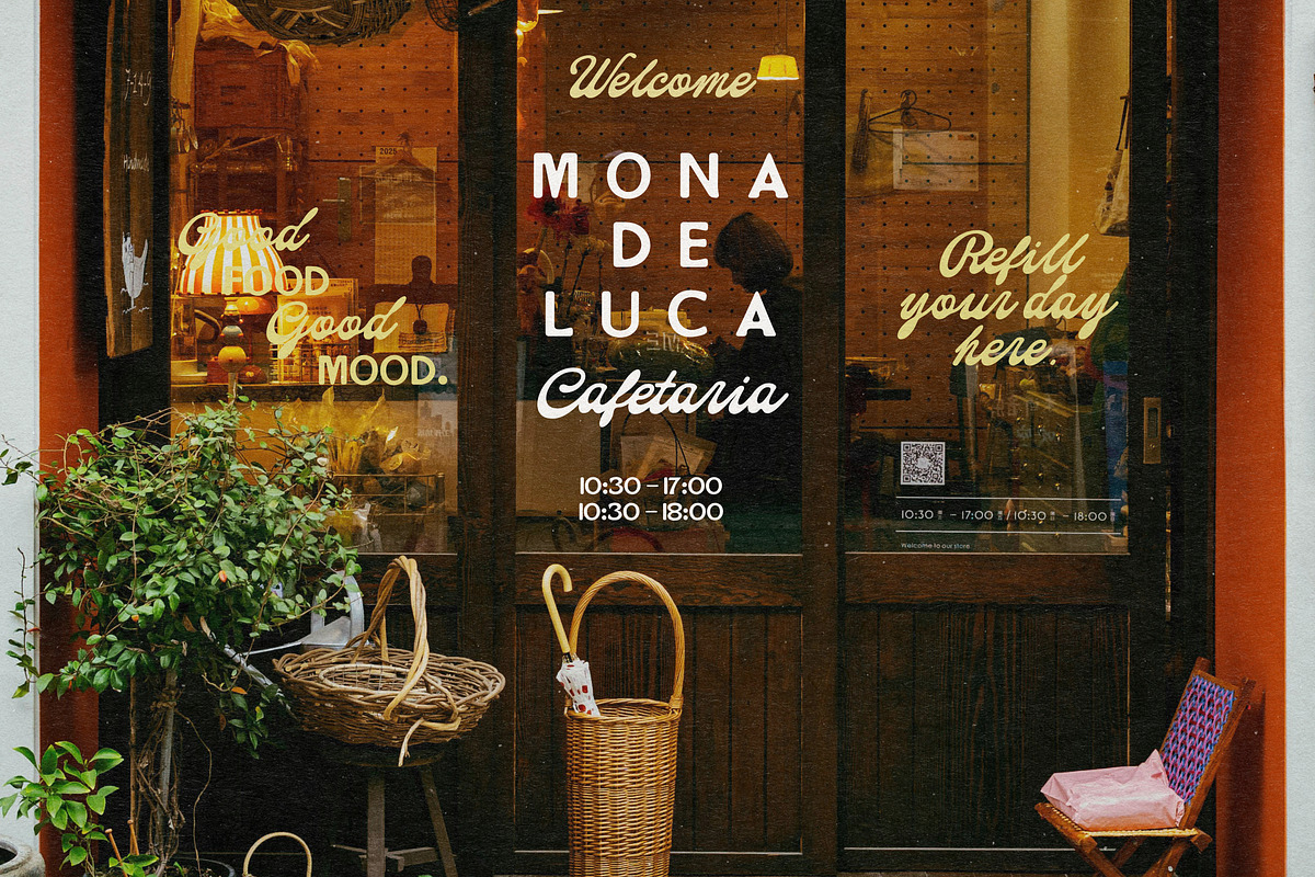 The Paris Editorial Duo, a Script Font by Letter Fresh (Photo 5 of 13)