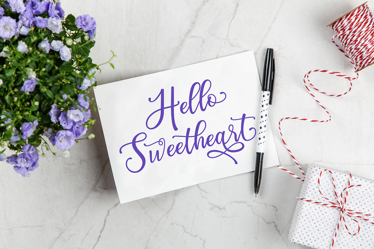 Happy Birthday // Pretty font preview 2