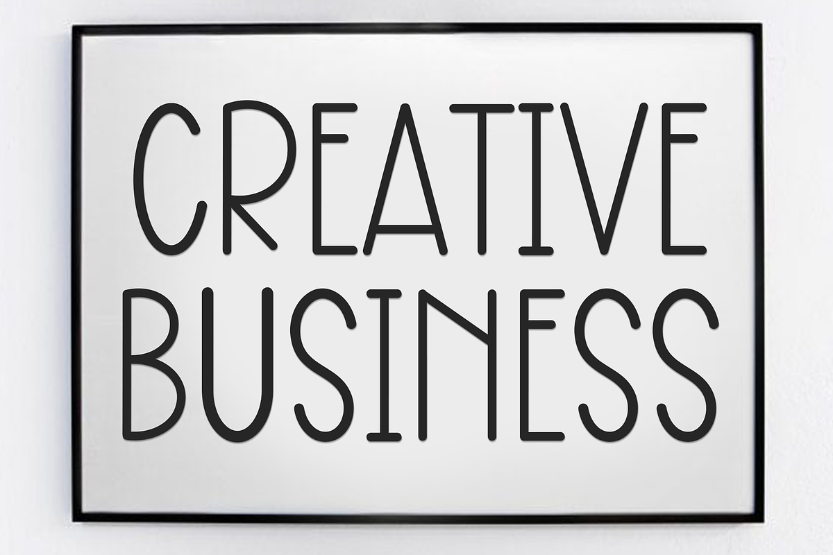 Perfect Christmas, a Sans Serif Font by InermediaSTUDIO (Photo 3 of 7)