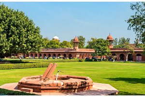 Jilaukhana, the forecourt of Taj Mahal. Agra, India, an Architecture Photo by Leonid Andronov